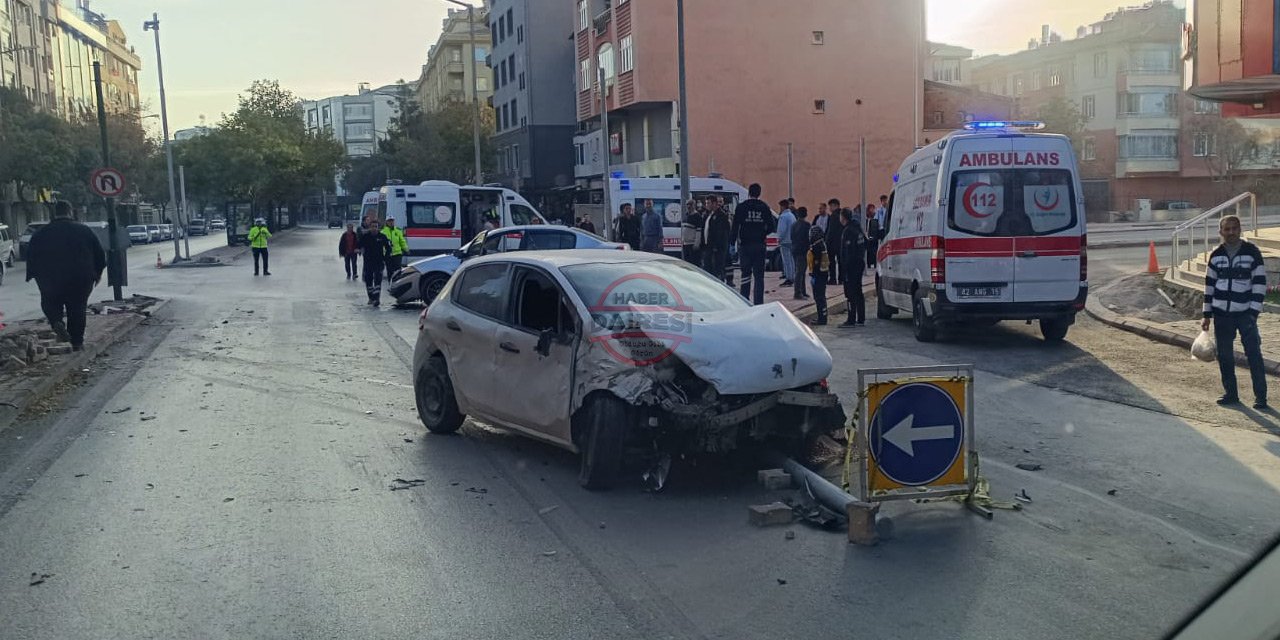 Konya’da otomobiller çarpıştı