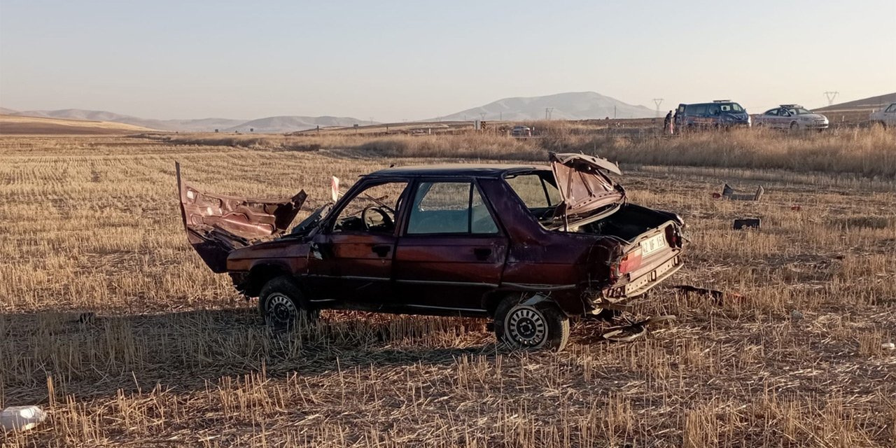 Konya’da otomobil tarlaya devrildi: 1 ölü