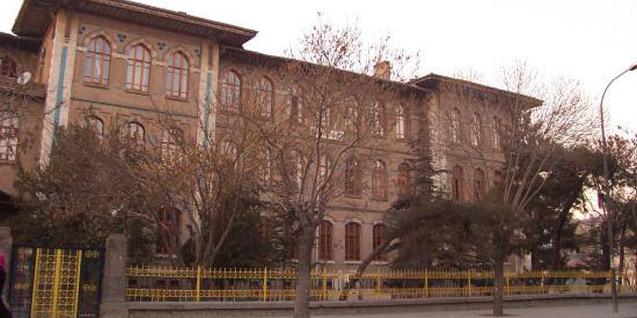 Turgut Özal’ın da mezun olduğu Konya’nın 134 yıllık okuluna ziyaret