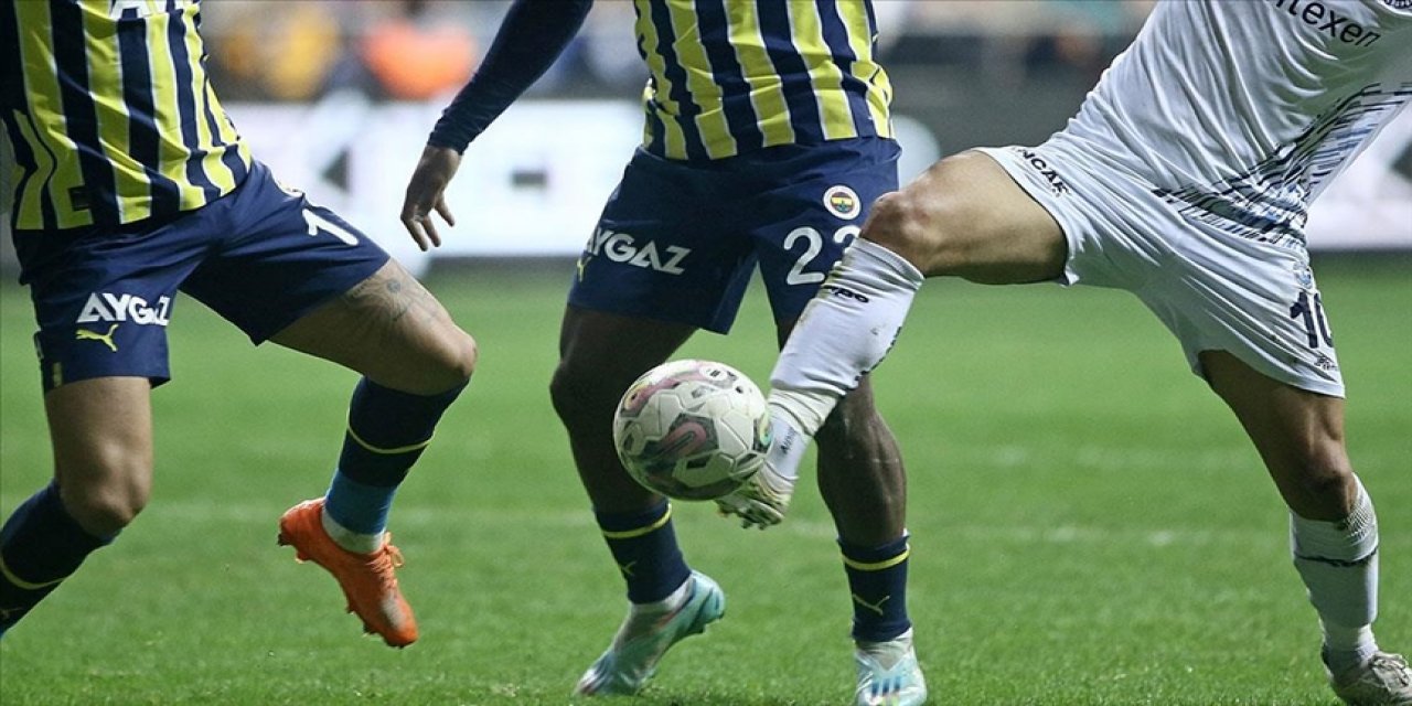 Adana Demirspor yarın Fenerbahçe'yi ağırlayacak