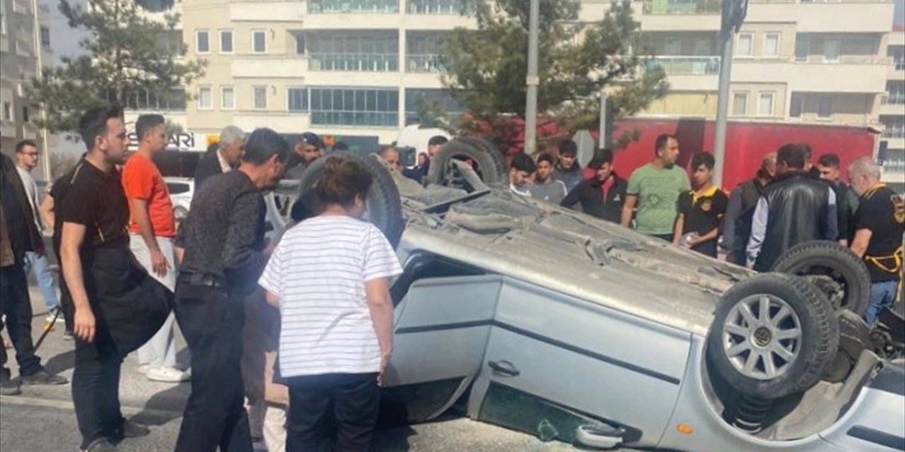 Konya’da hastane yolunda feci kaza! 5 öğretmen yaralandı