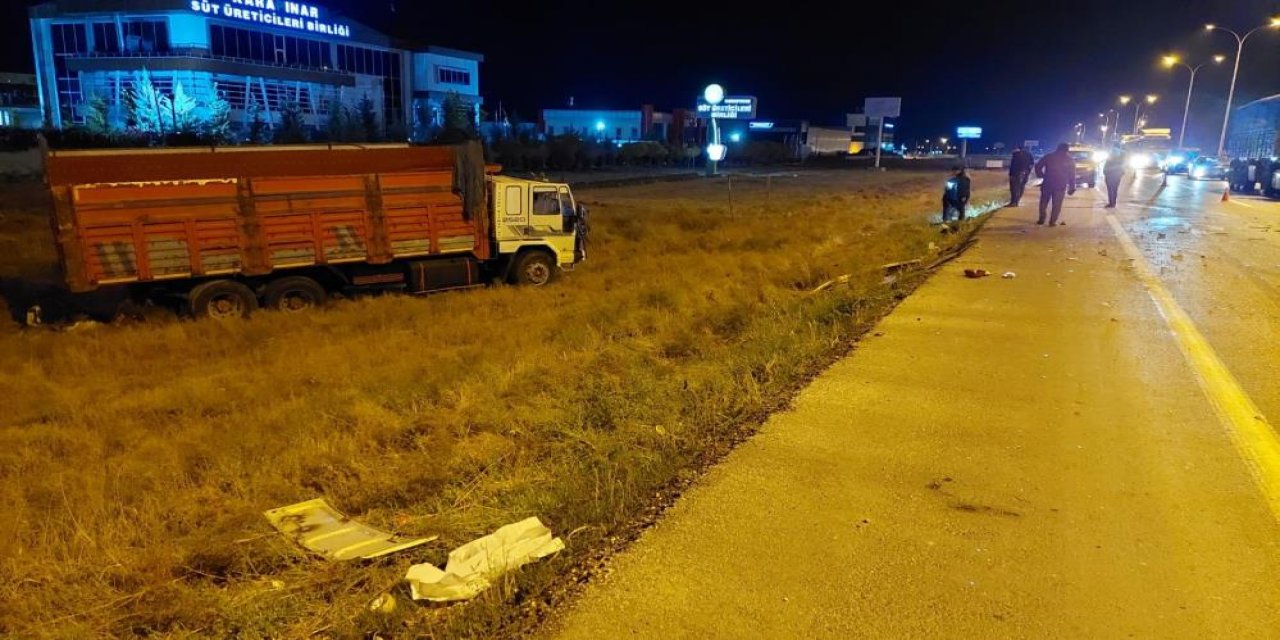Konya’da kamyon TIR’a çarptı