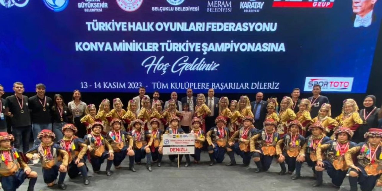 Konya'da Halk Oyunları Minikler Türkiye Şampiyonası devam ediyor