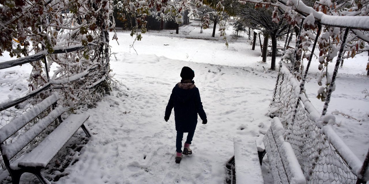 Bir ilimizde kar kalınlığı 30 santimetreye ulaştı
