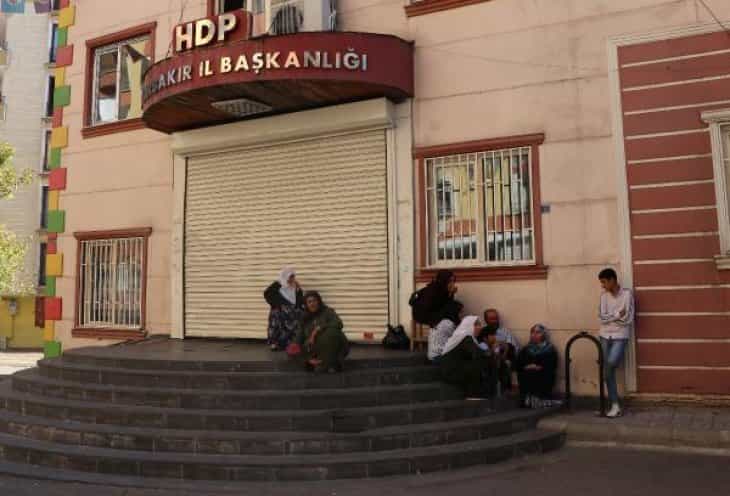 HDP kepenk kapattı!