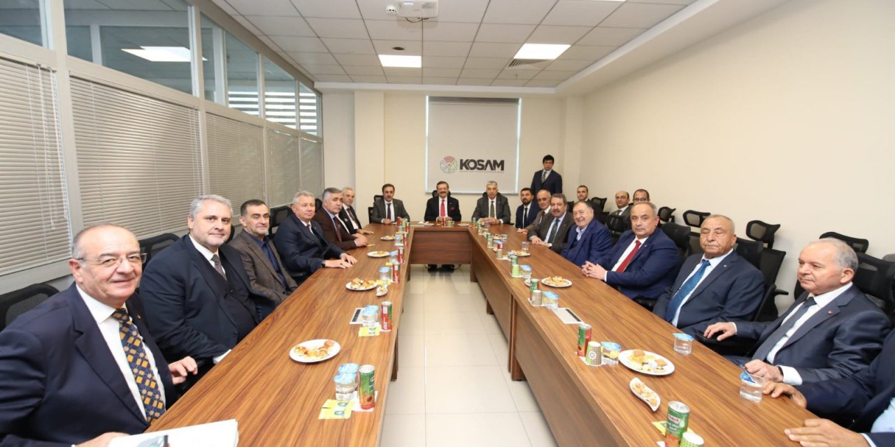 TOBB Başkanı Hisarcıklıoğlu, KOSAM’ın çalışmaları hakkında bilgi aldı