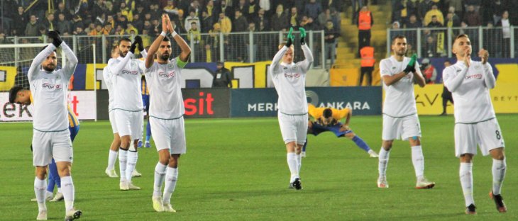 Konyaspor ligin ikinci devresine galibiyetle başladı