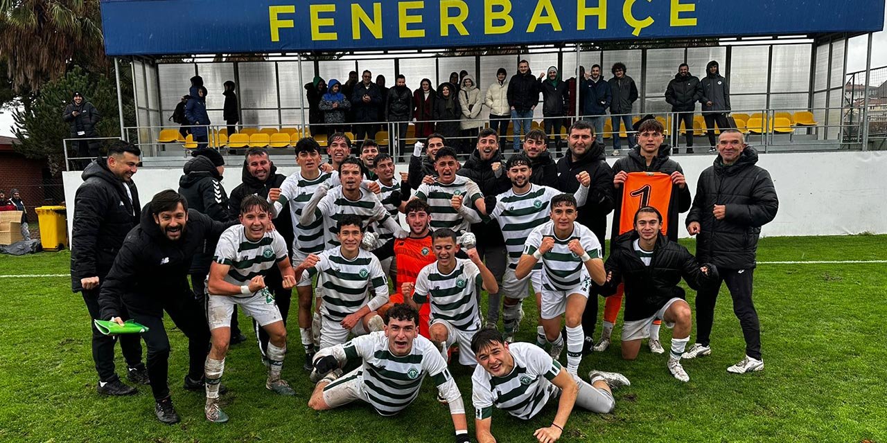 Konyaspor’un gençleri lider Fenerbahçe’yi yendi