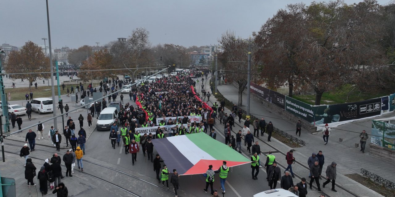 Konya’da 10 Aralık İnsan Hakları Günü'nde Filistin'e destek yürüyüşü