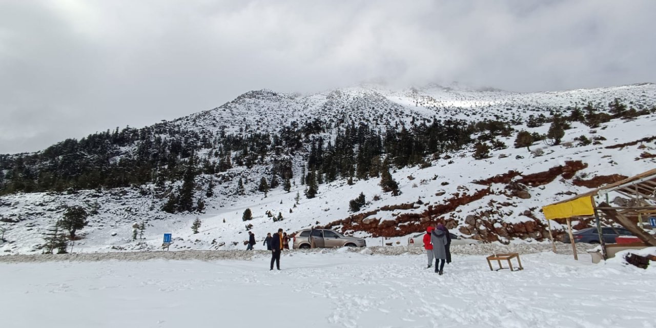 Konyalılar Pazar günü karın tadını çıkardı