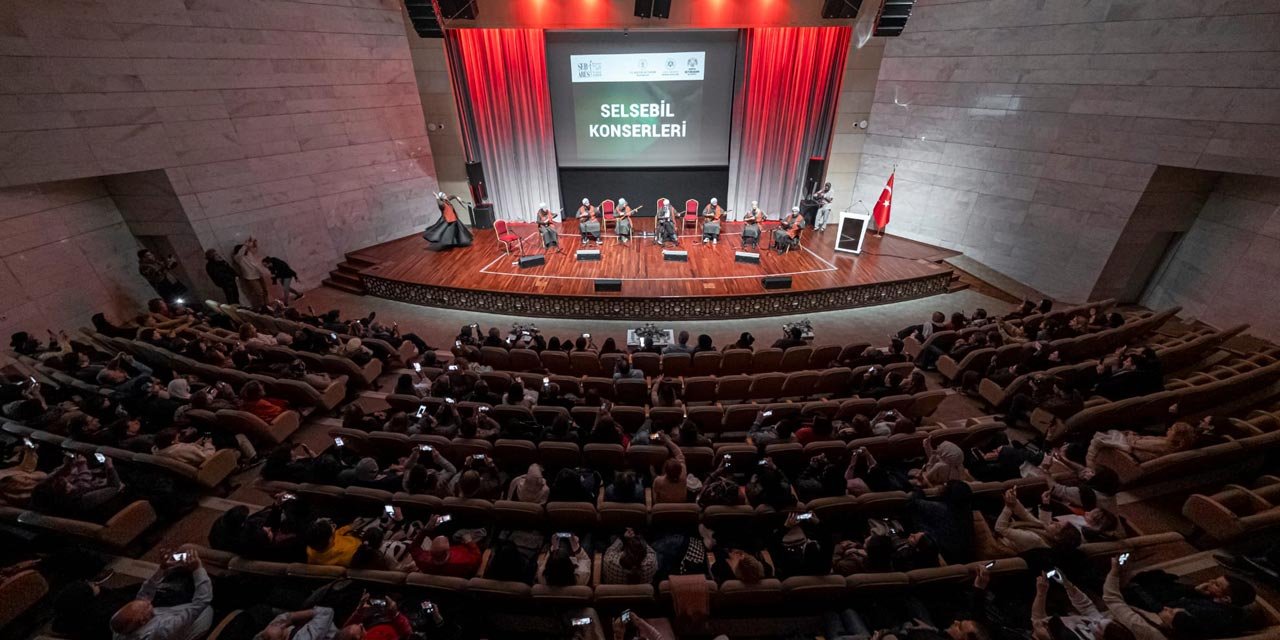 Tasavvuf müziğinin üstatları Konya’da eserlerini icra ediyor