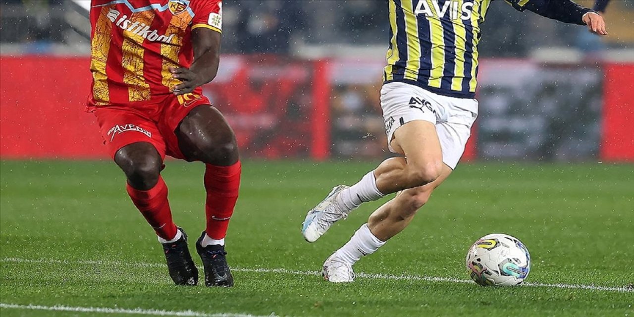 Lider Fenerbahçe Kayseri deplasmanında