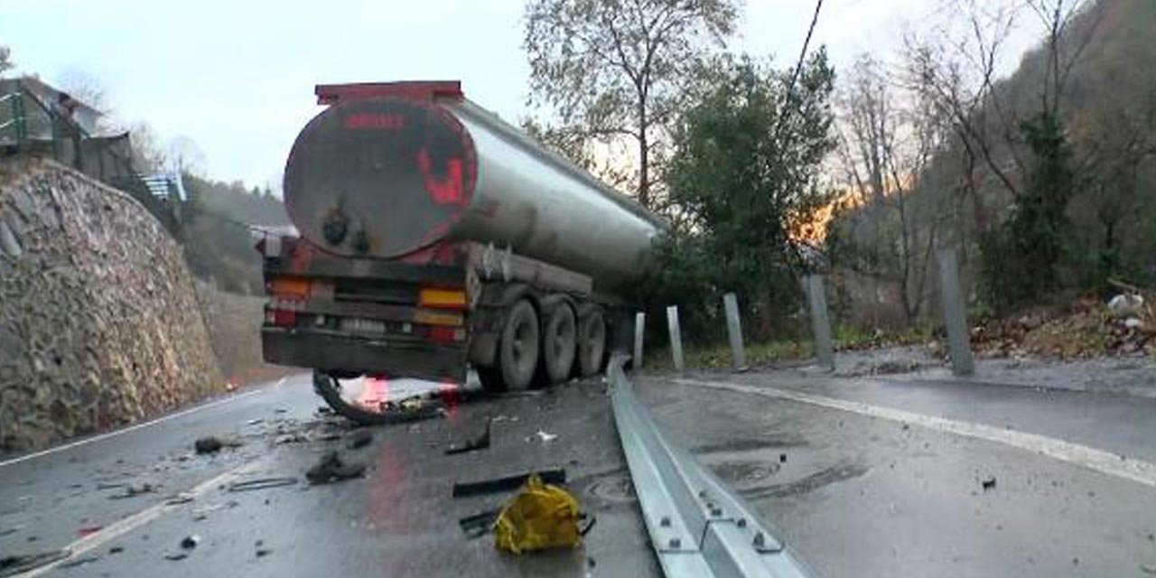 Çöp kamyonu ile tanker çarpıştı: 1 ölü, 3 yaralı