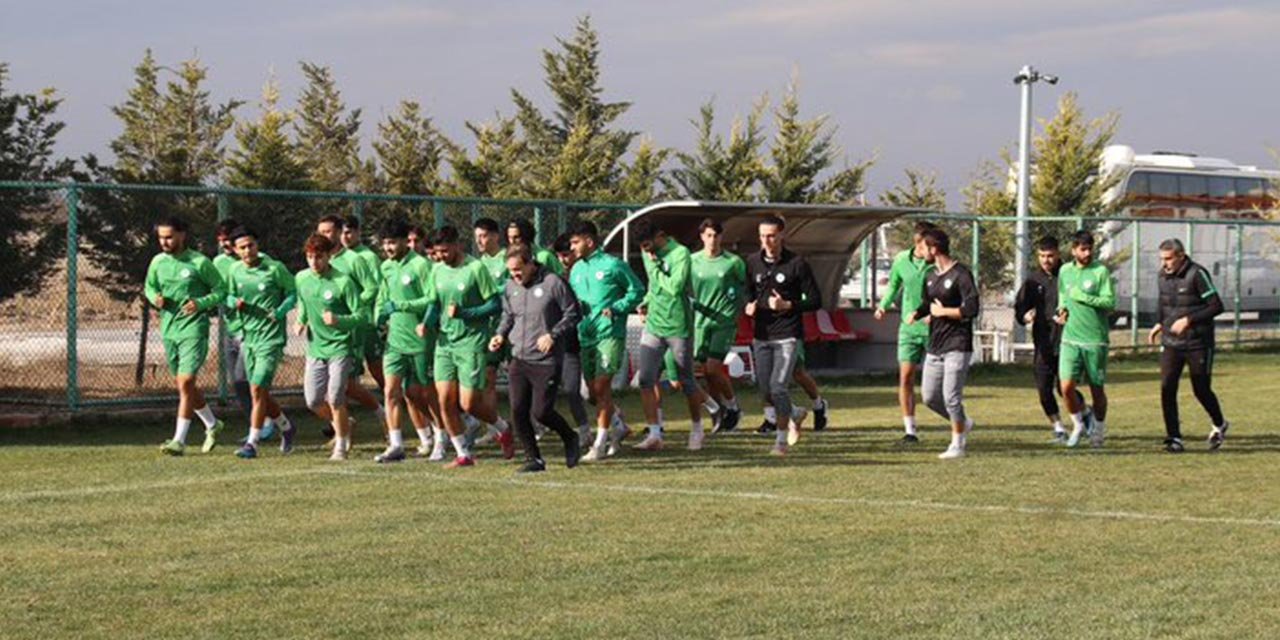 1922 Konyaspor’da 5 futbolcu ile yollar ayrıldı