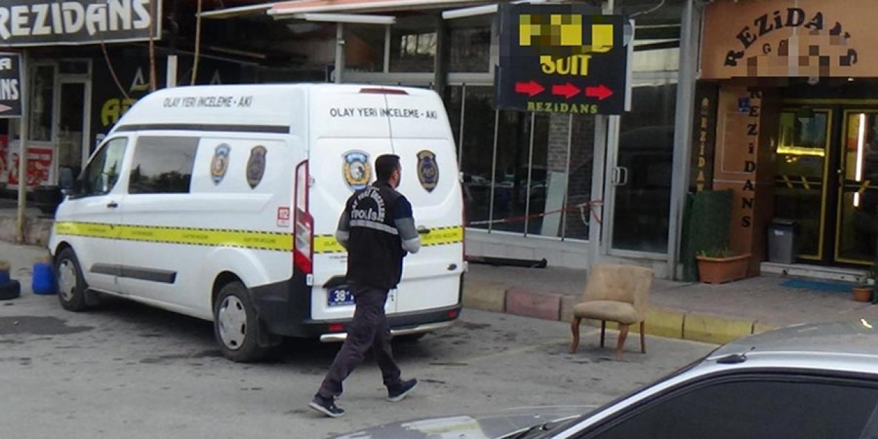 Yaşlı adam rezidansta ölü halde bulundu