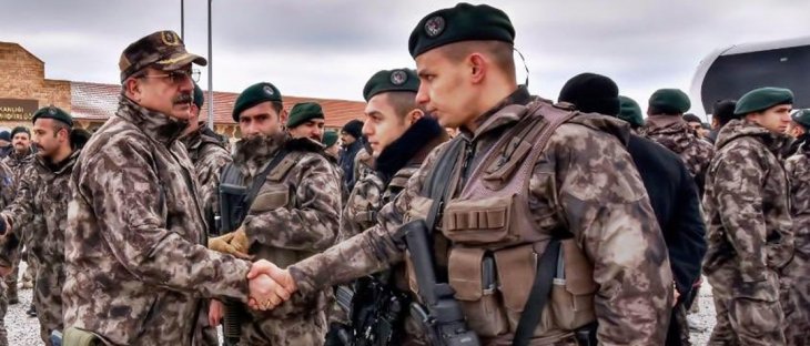 Konya'da görevli özel harekat polisleri 'Barış Pınarı' harekat bölgesine uğurlandı