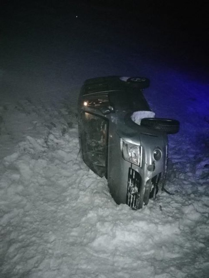 Konya’da buzlanmayla gelen kaza: 5 yaralı