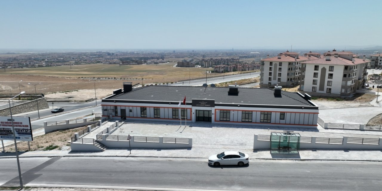 Konya’nın TOKİ mahallesine Sağlık Merkezi ve Millet Kıraathanesi kazandırıldı