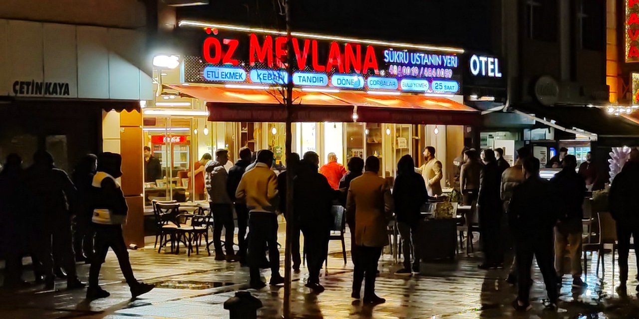 Otomobille geldi, lokantaya kurşun yağdırdı