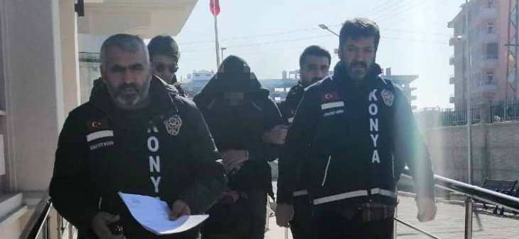 Konya’da polis operasyonu! Gasp olayına karışan cezaevi firarisi, gizli bölmede yakalandı