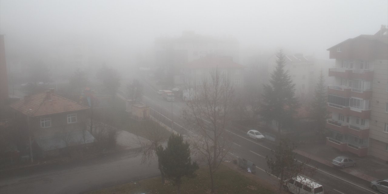 Konya Beyşehir’de ulaşıma sis engeli