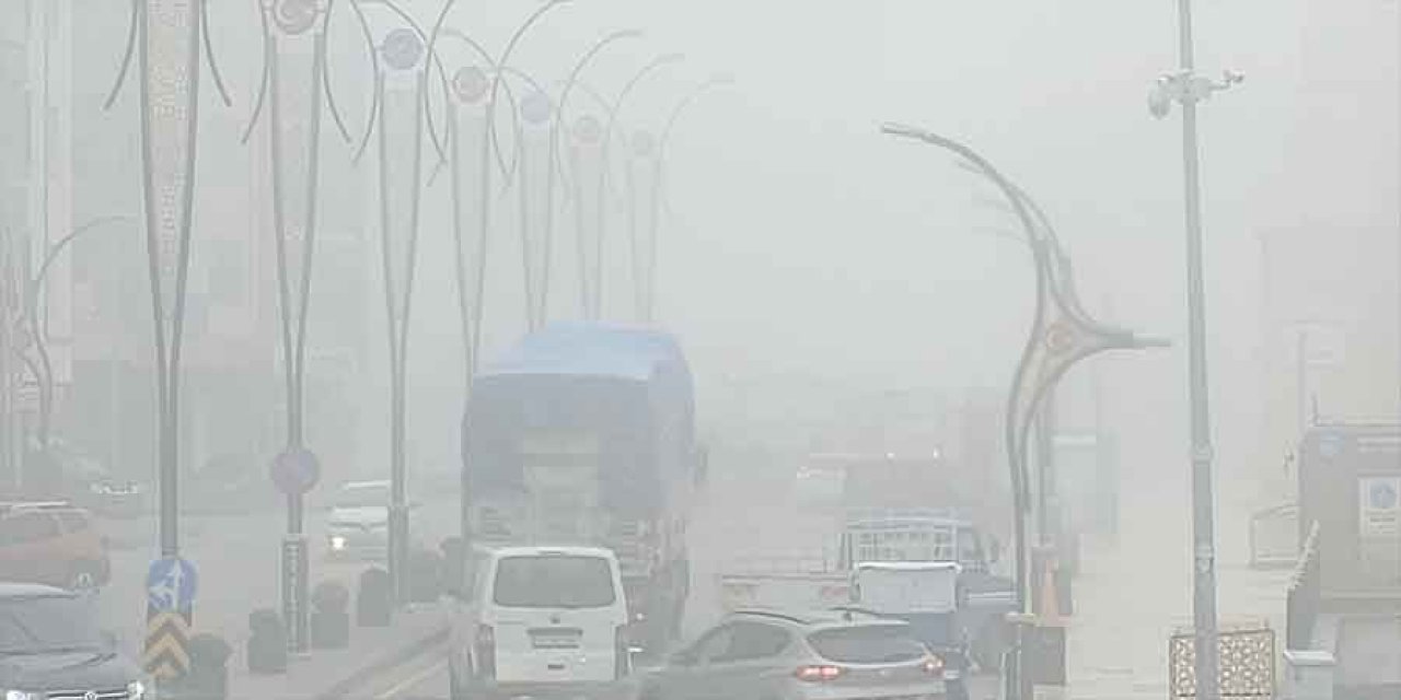Konya'yı Başkent’e bağlayan yolda sis engeli