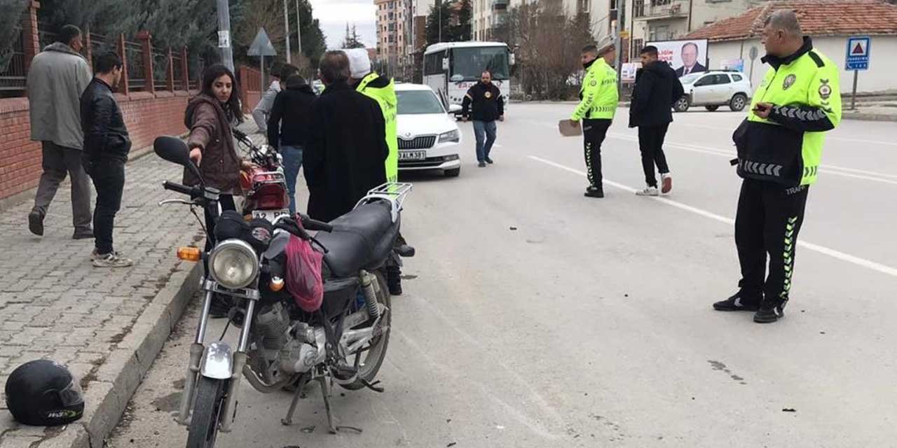 Konya’da iki motosiklet çarpıştı: 3 yaralı