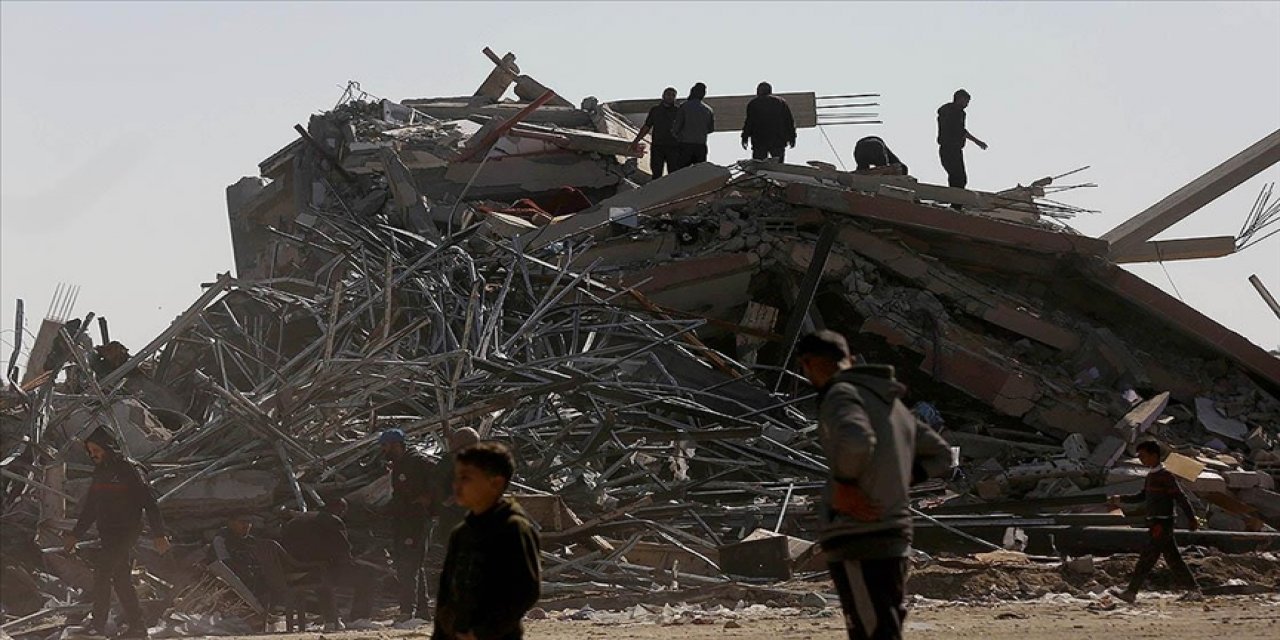 İsrail'in Gazze'ye saldırılarında can kaybı 25 bini geçti