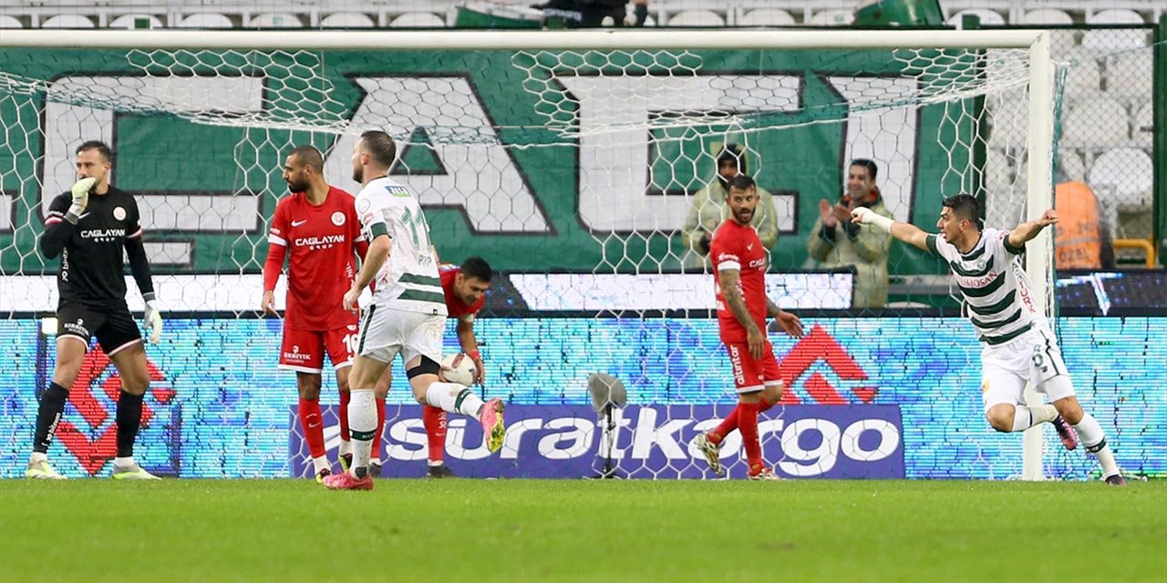 Konyaspor öne geçtiği maçta galibiyeti koruyamadı