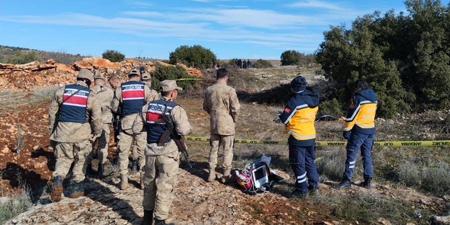 Alzheimer hastası yaşlı adam boş arazide ölü bulundu