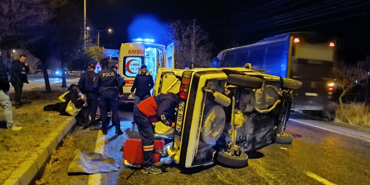 Refüje çarpan Konya plakalı otomobil takla attı! 5 yaralı var