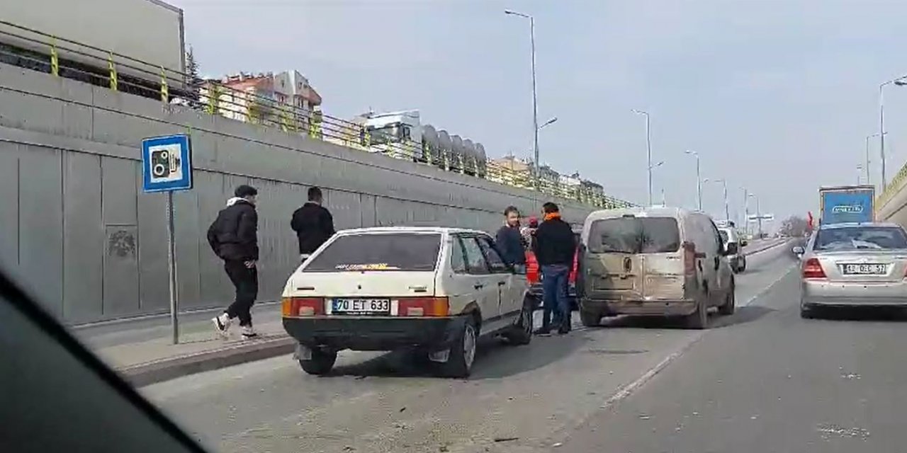 Konya’da alt geçitte zincirleme kaza! 5 araç birbirine girdi