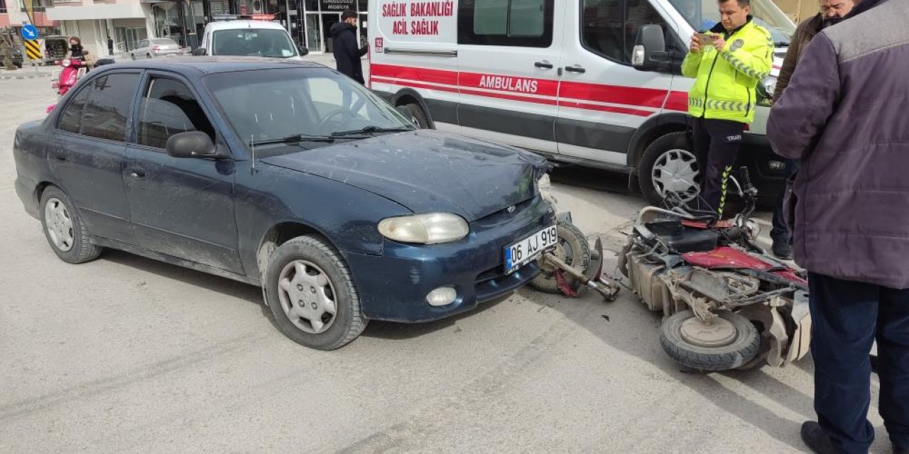 Konya’da elektrikli bisiklet ile otomobil çarpıştı