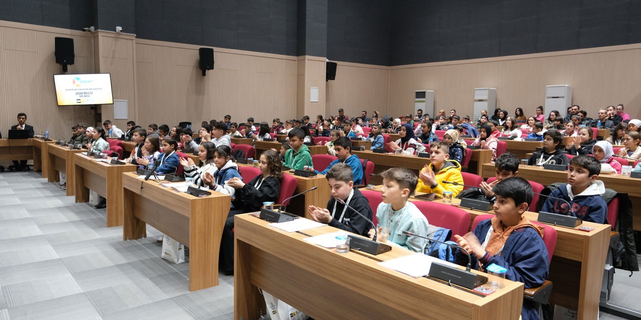 Konya Büyükşehir Çocuk Meclisi bilinçli nesiller yetiştirilmesine katkı sağlıyor