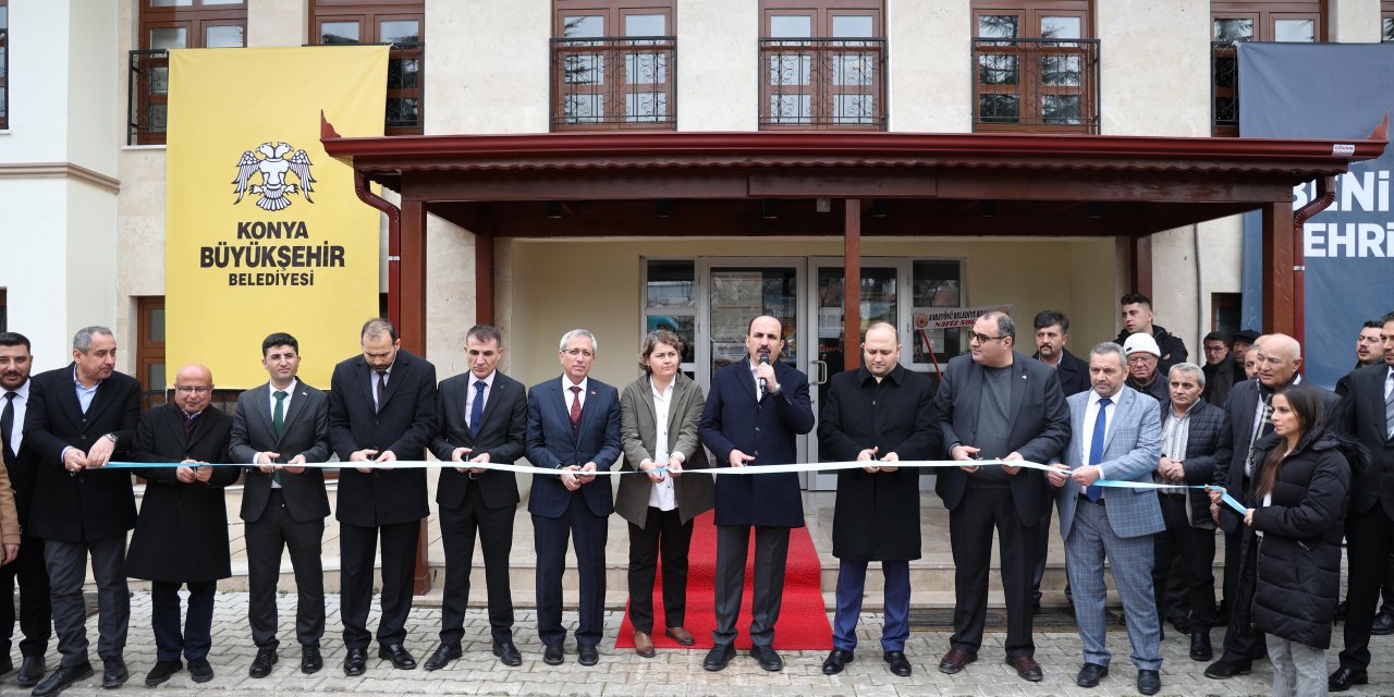 Başkan Altay, Sarayönü’de İlçe Tarım ve Orman Müdürlüğü’nün açılışını yaptı