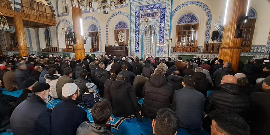 Konyalılar sabah namazında Kapu Camii’nde buluştu