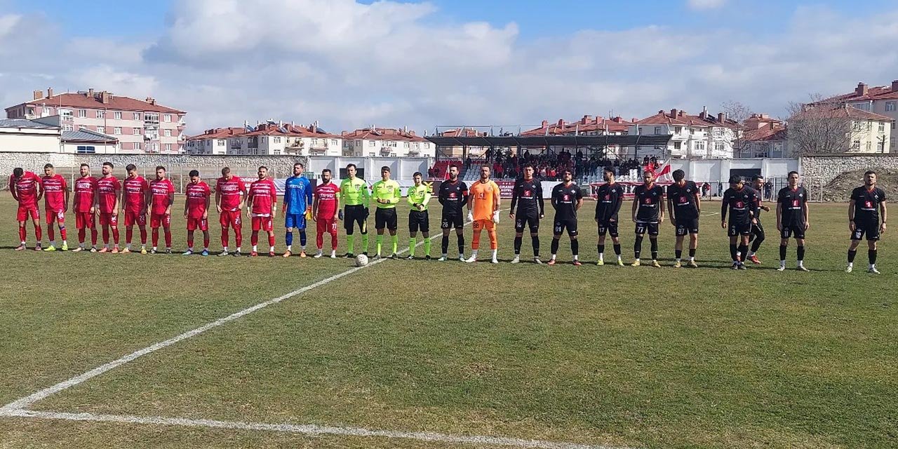 Akşehirspor liderliğini sürdürdü