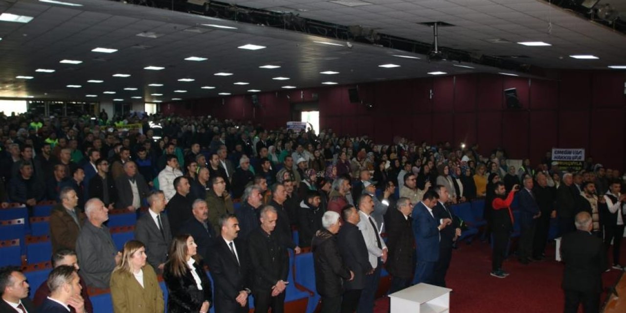Konya’da bir belediye çalışanların maaşına 8 bin TL zam yaptı