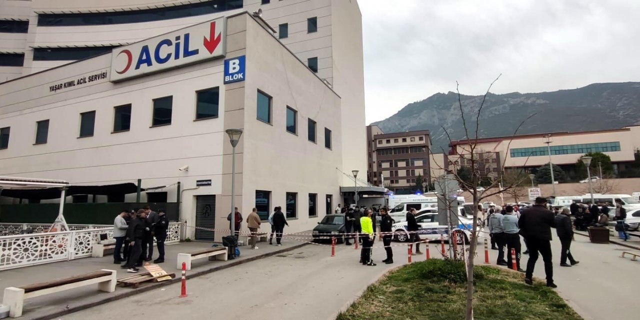 Hastanede dehşet! 2 saldırgan 7 kişiyi vurdu