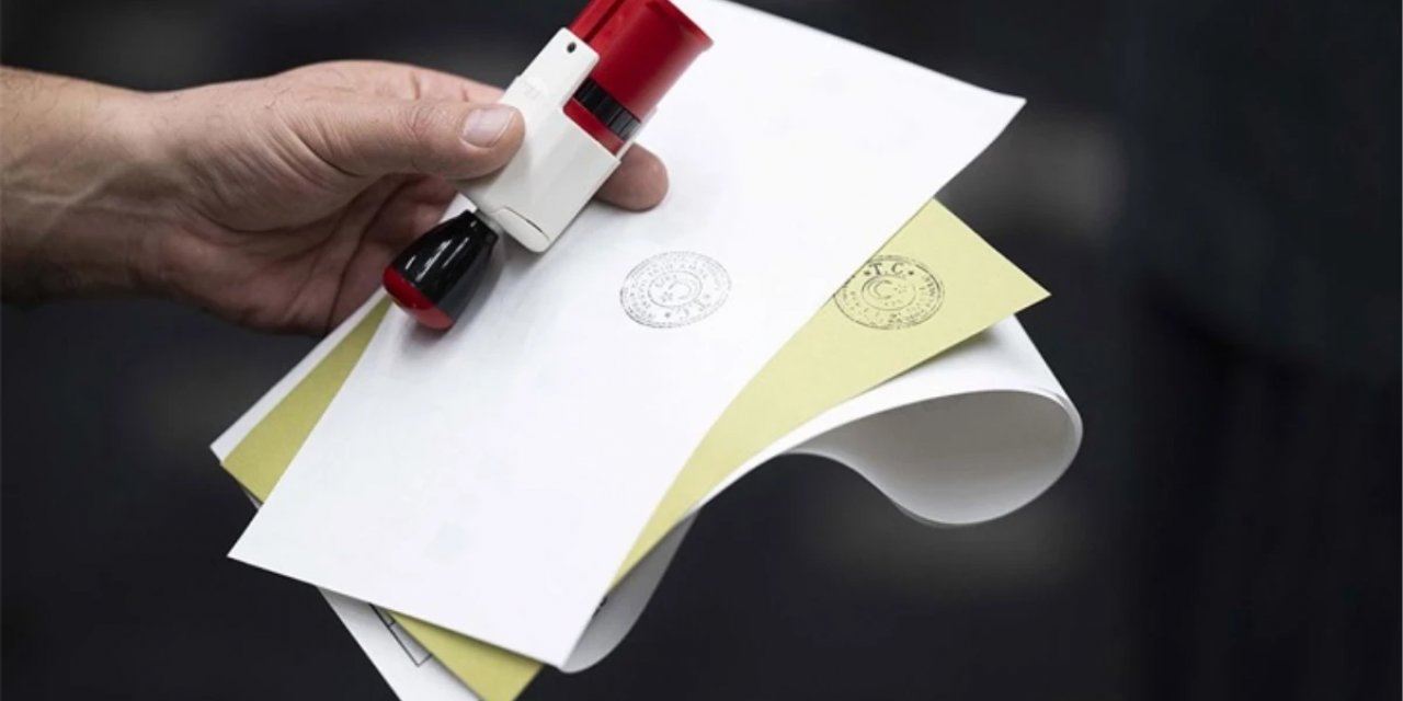 YSK yerel seçimler için kesinleşen listeleri yayımladı