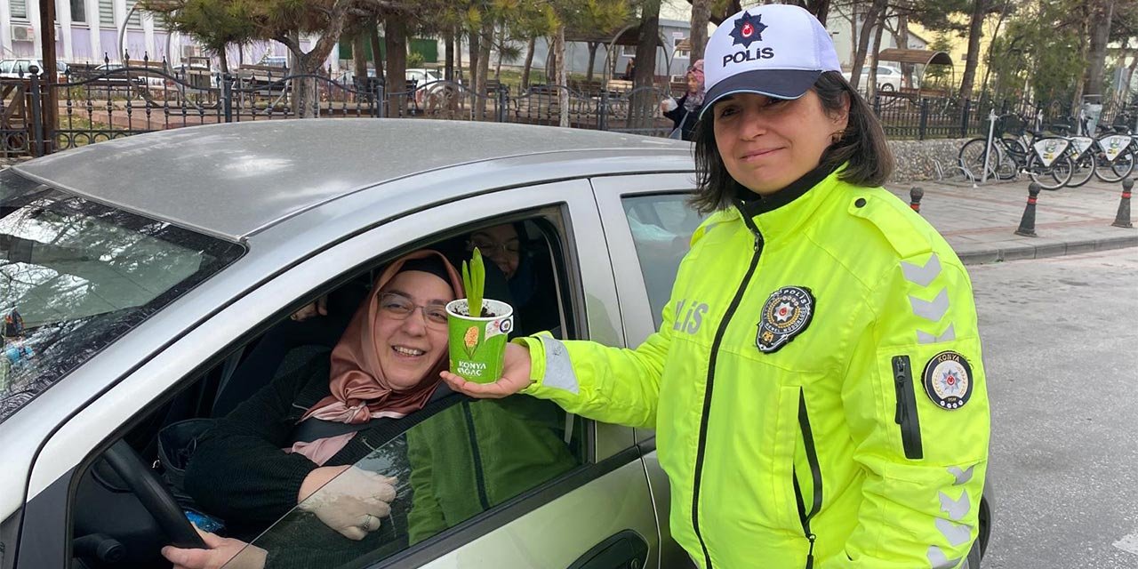 Konya’da kadın sürücülere 8 Mart sürprizi
