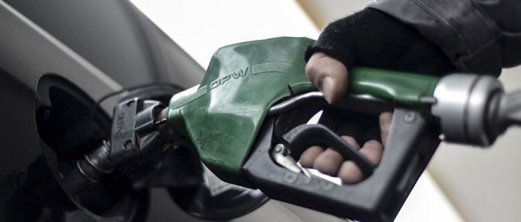 Benzin ve motorine bir indirim daha geldi