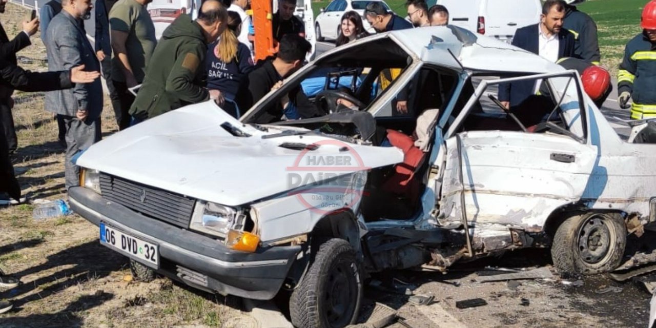 Konya’da 2 otomobil çarpıştı! 7 yaralı var