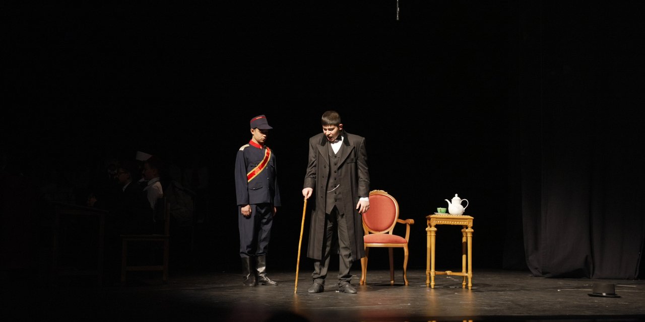 Bilgehane öğrencileri Çanakkale Zaferi’ni tiyatro ile anlattı