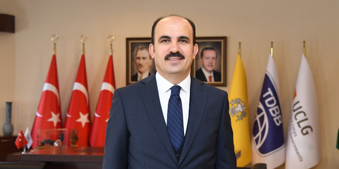 Konya Büyükşehir Belediye Başkanı Altay Cenevre panelinde konuştu