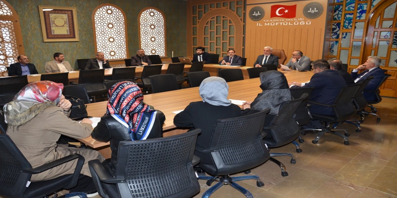Konya'da hafızlık icazet merasimi istişare toplantıları sürüyor