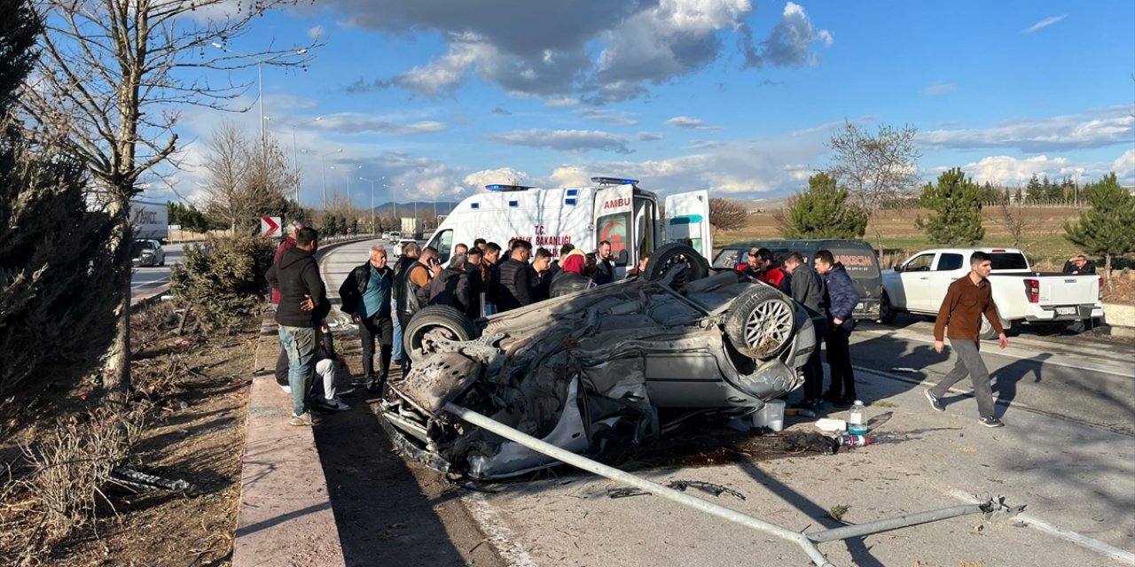 Konya yolunda otomobil devrildi, sürücüsü öldü