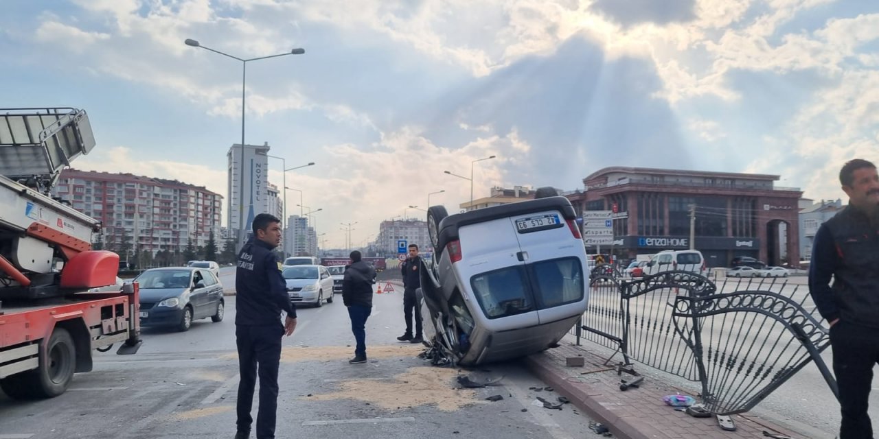 Konya'da alt geçit yakınlarında kaza üstüne kaza: 8 yaralı