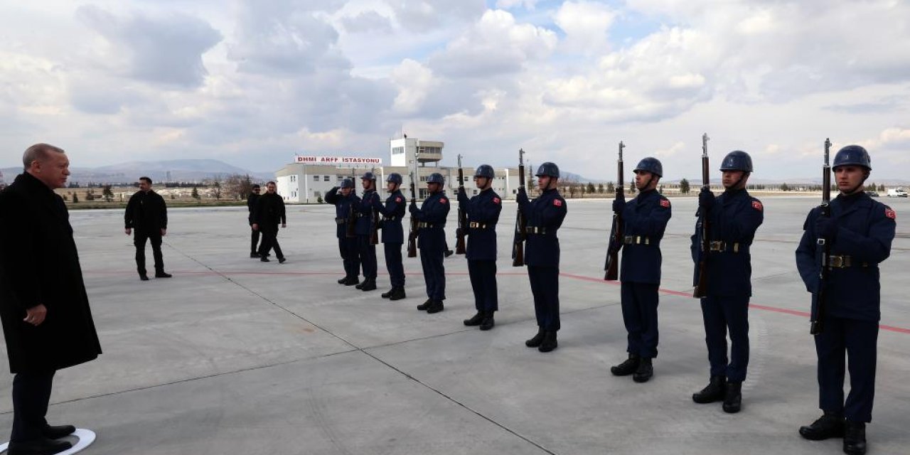 Cumhurbaşkanı Erdoğan’ı taşıyan uçak Konya’ya indi