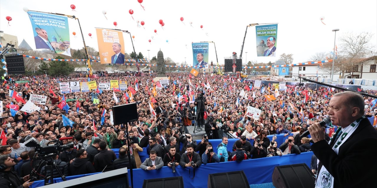 Cumhurbaşkanı Erdoğan, miting sonrası Konya’da 2 yer ziyaret etti